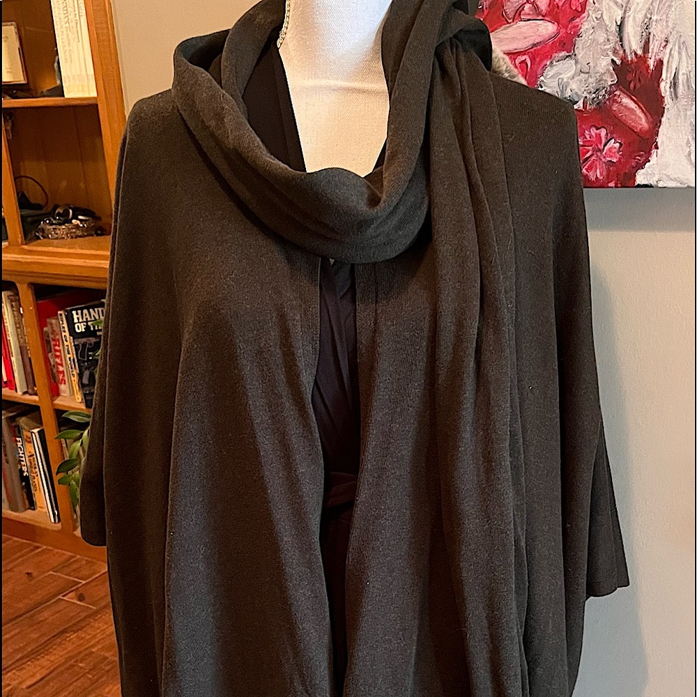 CAbi sweater knit poncho O|S - Picture 1 of 5